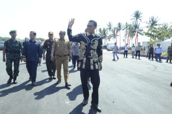 Gubernur Sulsel resmikan "rest area" di Bantaeng
