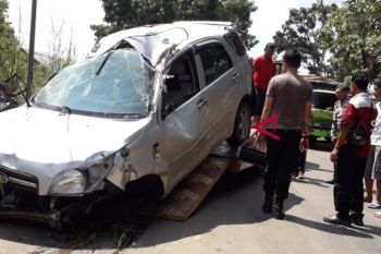 Mobil terjun jurang, ini penyebabnya