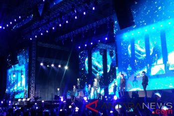 SEVENTEEN kembali sapa penggemar di Indonesia
