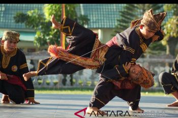 Tanah Datar bina generasi muda lewat silat tradisi