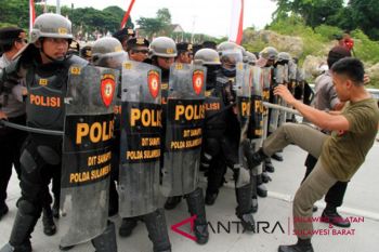 Polda Sulbar gelar simulasi sispam pemilu
