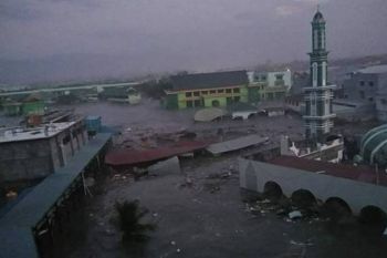 BMKG: terjadi tsunami 1,5 meter di Palu