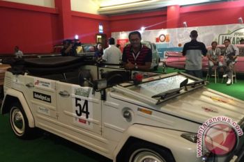 Penggemar mobil kuno gelar "emphaty tour Lombok"