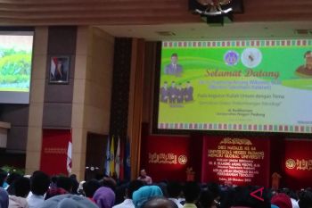 Pramono Anung puji pelaksanaan demokrasi di Sumbar (video)