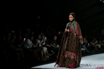 "Badai Pasti Berlalu" Anne Avantie terinspirasi dari bencana