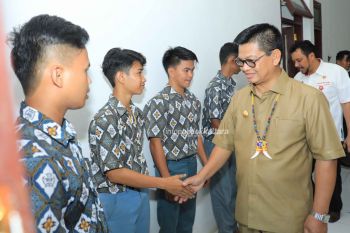 Ketika Gubernur Jajal Tapal Batas Indonesia -- Malaysia (6)