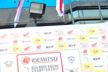 Pebalap Astra Honda Persembahkan Double Podium di ARRC Sentul