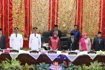 DPRD gelar paripurna serah terima jabatan wali kota Pariaman