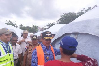 Gubernur kunjungi Donggala, huntara untuk warga yang rumahnya hancur total