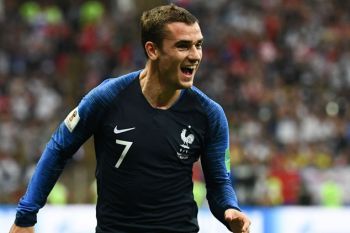 Griezmann cemerlang, Francis gilas Jerman