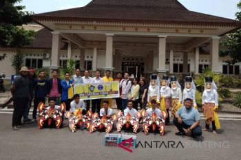 Hima Lamandau galang dana korban gempa Palu melalui Tari Babukung