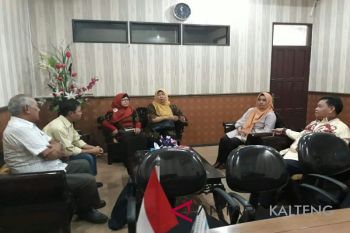 Pemkab Kotim apresiasi LSM ini bantu penambang tradisional