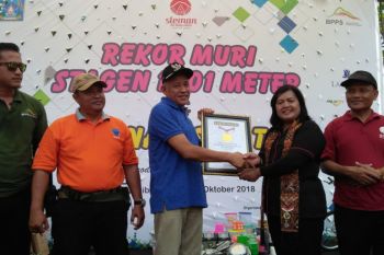 Sleman catatkan kain stagen terpanjang dalam rekor MURI