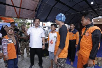 Wali Kota Semarang semangati relawan di Palu