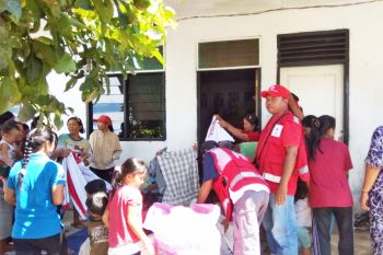 Berbagai bantuan untuk korban banjir di Pasaman Barat berdatangan