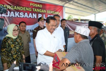 Satgas  TMMD putar film perjuangan