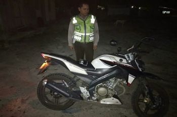 Perempuan tua tewas tertabrak PNS Gunung Mas