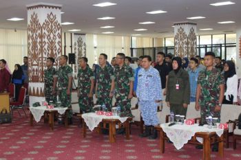 Kemenhan bina mahasiswa dan pelajar untuk pertahanan negara