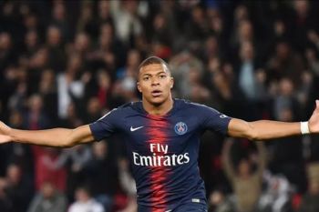 PSG hancurkan Lyon, Mbappe cetak 4 gol