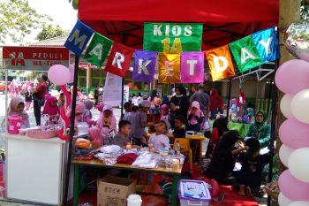 "Market Day" SD IT Ikhtiar untuk korban gempa