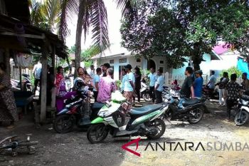 Warga Dharmasraya amankan seorang pria diduga pelaku LGBT