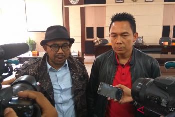 Petugas gabungan amankan enam truk kayu jati ilegal