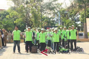 Kadinkes Papua lepas tim pecatatan gizi berbasis masyarakat