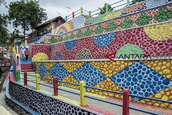 Jurang pelangi Sukabumi