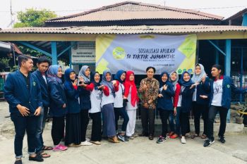 Mahasiswa  KKN  ukur efektivitas aplikasi Pemerintah Bekasi