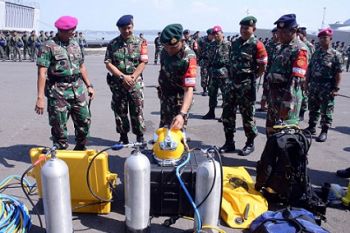Ribuan Prajurit Apel Kesiapan Satgasla PPRC TNI