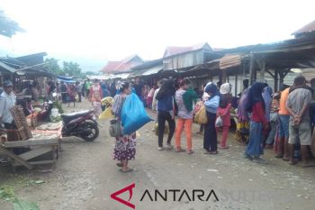 Pasar di Sigi mulai ramai pascagempa