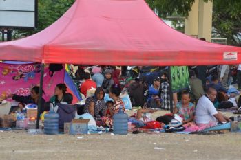 Pemkot minta pengungsi gabung di titik-titik kumpul