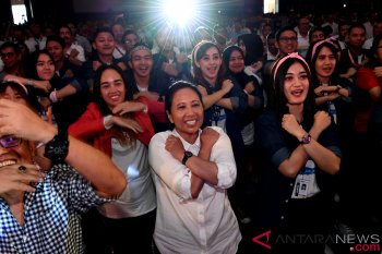 Tutup IBD Expo 2018, Rini Soemarno Lakukan "Flash Mob" Bersama Dirut BUMN