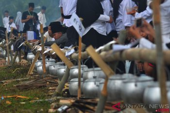 santris encouraged to become entrepreneurs