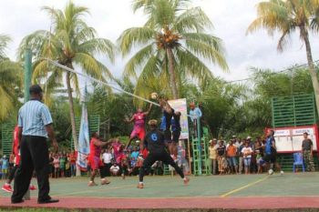 Tim Waropen juara turnamen voli Kodim 1709/Yawa