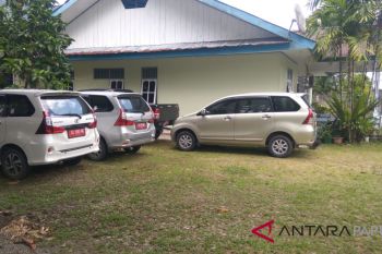 Satpol PP Mimika amankan tujuh kendaraan dinas pejabat