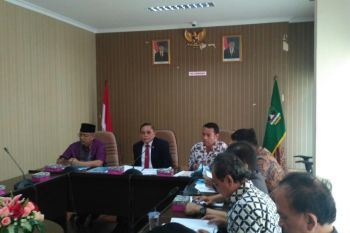 Komisi I DPR RI bahas kendala kerja KPID Sumbar