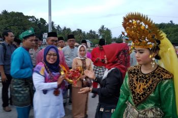 Wabup Natuna sosialisasikan program percepatan pembangunan di Serasan