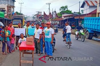 Masyarakat Air Haji peduli korban gempa Palu