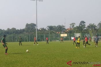 Bek Timnas U-16 Indonesia waspadai bola atas Australia