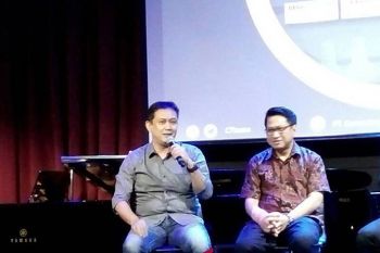 Tip gunakan media sosial ala Denny Siregar