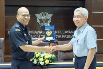 Pahami kepabeanan, taruna AMNI berkunjung ke Bea Cukai Tanjung Emas