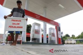 Legislator duga pertamina tahan distribusi premium