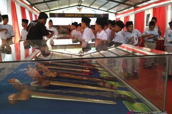 Ratusan keris kuno dipamerkan di Kodim Kudus