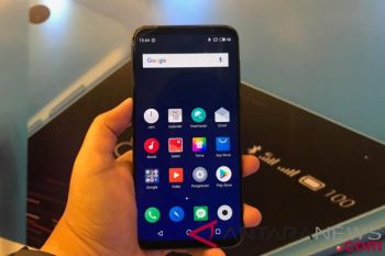 Ponsel premium Meizu 16 meluncur
