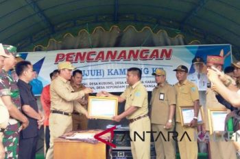 Pencanangkan tujuh kampung KB jadi contoh desa lain, kata Bupati Lamandau
