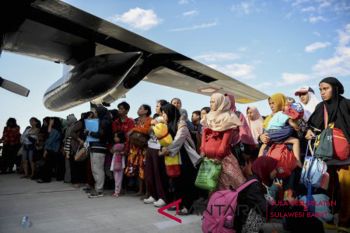 TNI dirikan 100 tenda huntara di Donggala