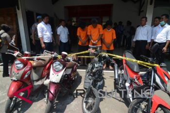 Tiga residivis curanmor di Touna ditangkap
