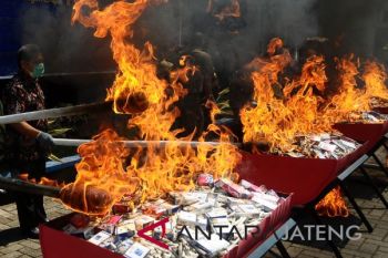 Kantor Bea Cukai Kudus selamatkan Rp10,31 miliar
