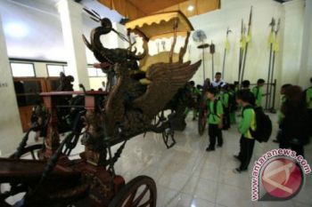 Keraton Kasepuhan sulap museum pusaka mirip pusat perbelanjaan